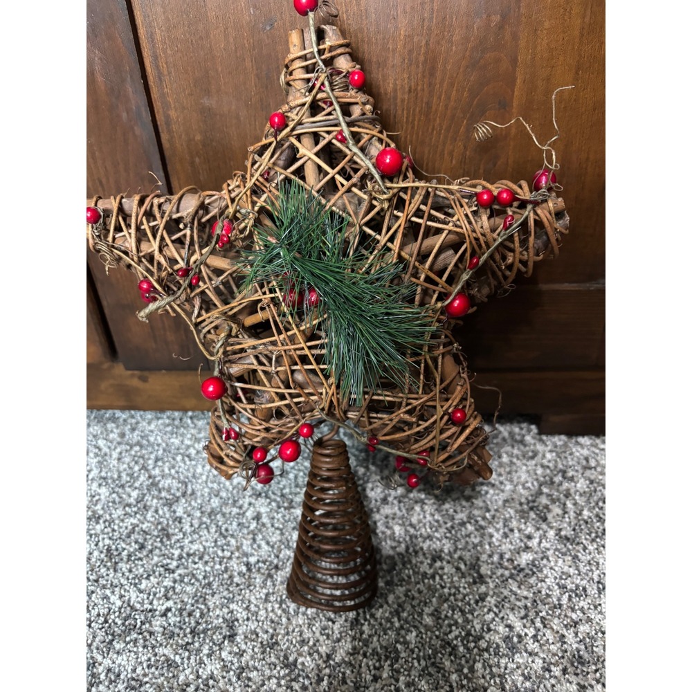 Rustic Woven Star Christmas Tree Topper Red Berries Farmhouse Decor 11in